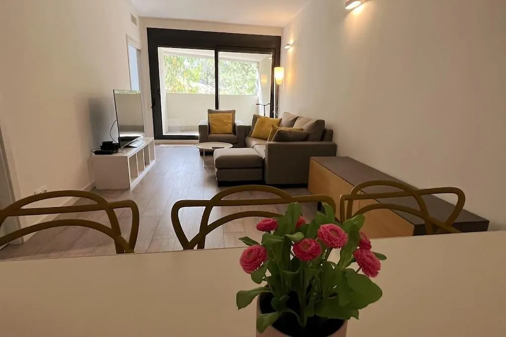 Apartment Nuevo, Espacioso Y Confortable Con Pkg Y Piscina Tossa de Mar Spain